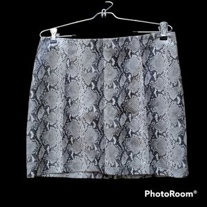 Like New Snakeskin Mini Skirt Large